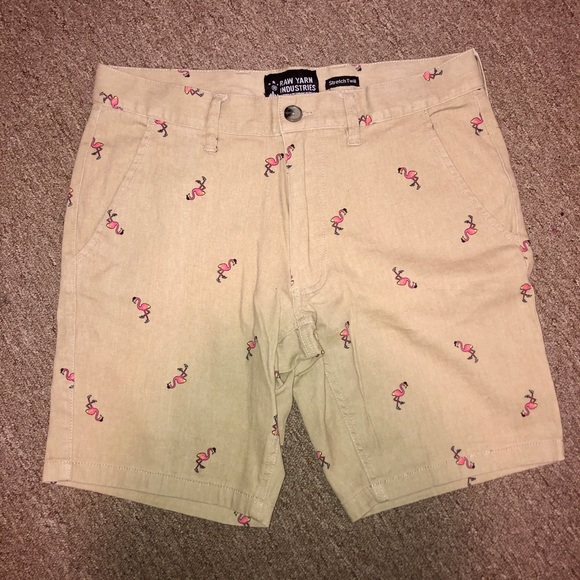 NWOT-Flamingo Shorts-30 - Picture 1 of 4
